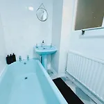 شقة Chic Victorian 1 Bed Flat - Sleeps 4 - Free Parking - Pet Friendly برادفورد