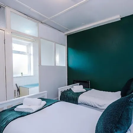 Apartment Chic Victorian 2-bed Duplex Flat - Free Parking