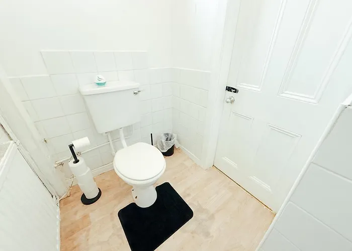 Chic Victorian 1 Bed Flat - Sleeps 4 - Free Parking - Pet Friendly Apartment Bradford (West Yorkshire)