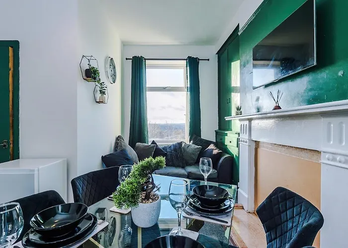 Chic Victorian 1 Bed Flat - Sleeps 4 - Free Parking - Pet Friendly Apartamento Bradford (West Yorkshire)