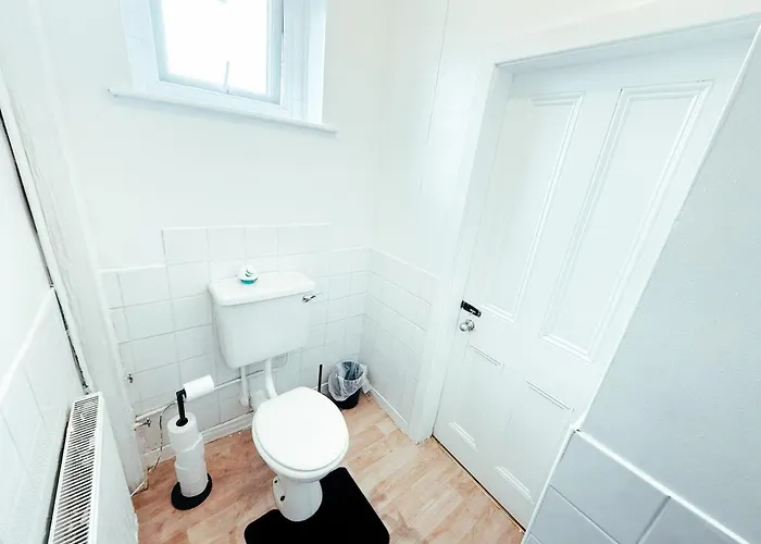 Chic Victorian 1 Bed Flat - Sleeps 4 - Free Parking - Pet Friendly Apartment Bradford (West Yorkshire)